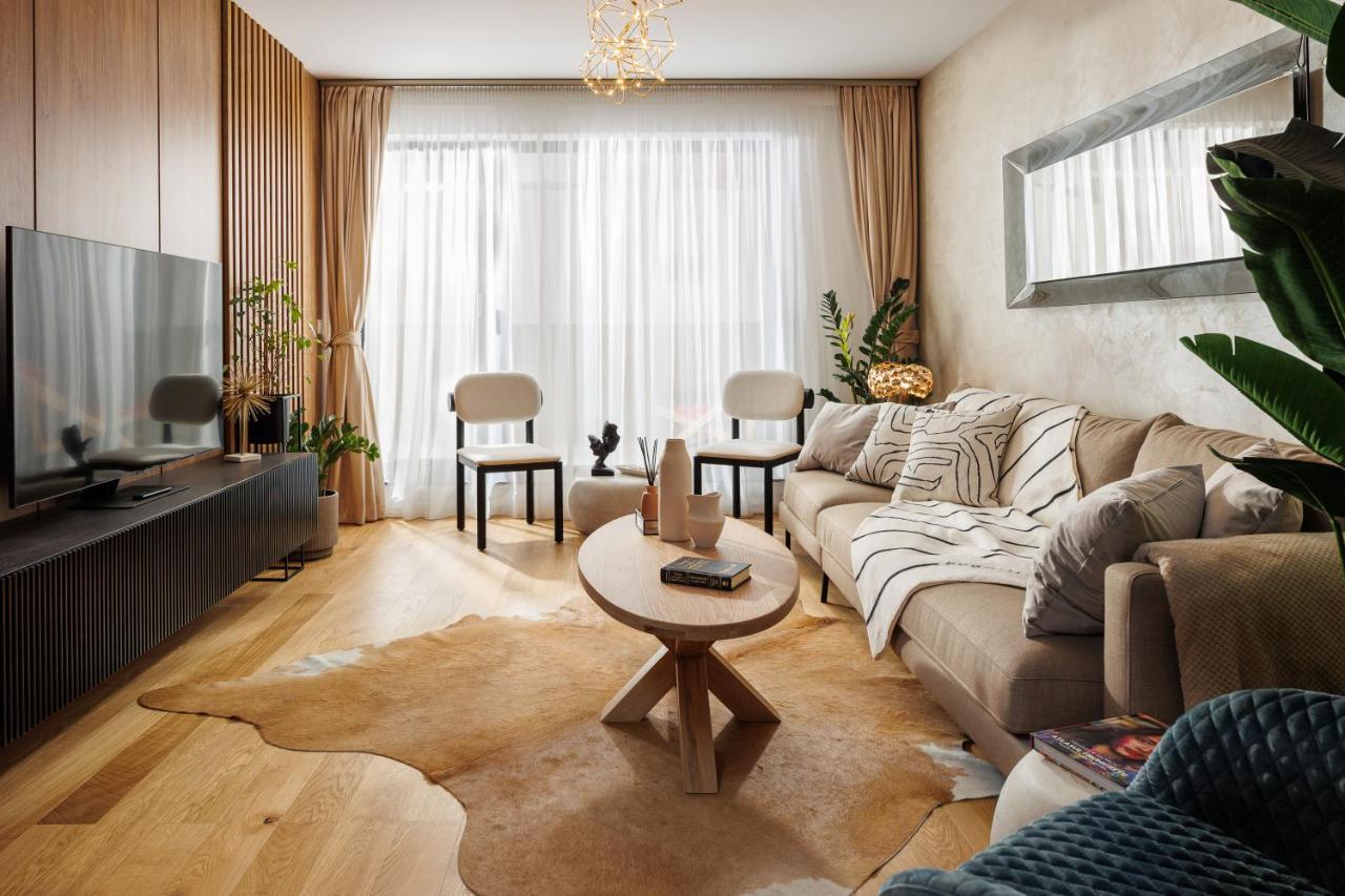 Pure Living Apartment W. Private Parking 布拉索夫 外观 照片