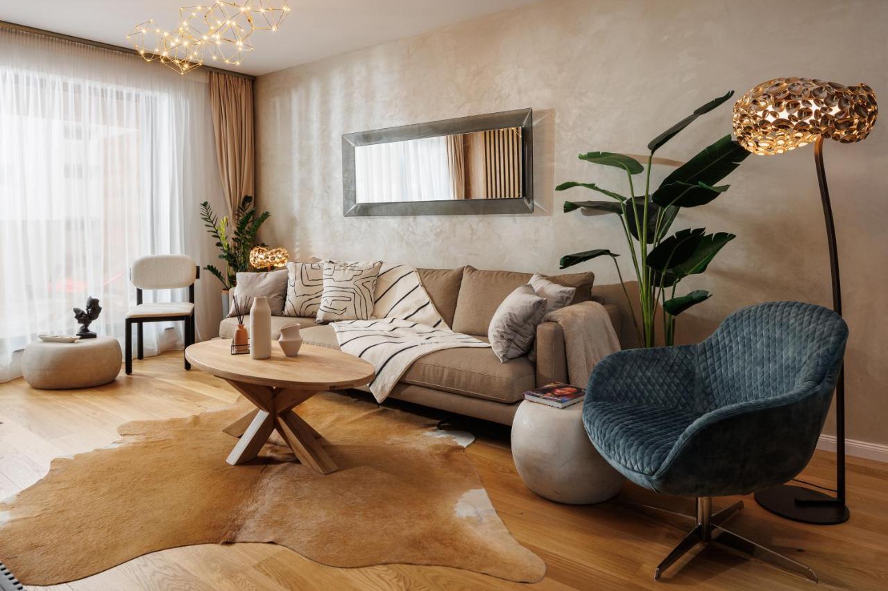 Pure Living Apartment W. Private Parking 布拉索夫 外观 照片