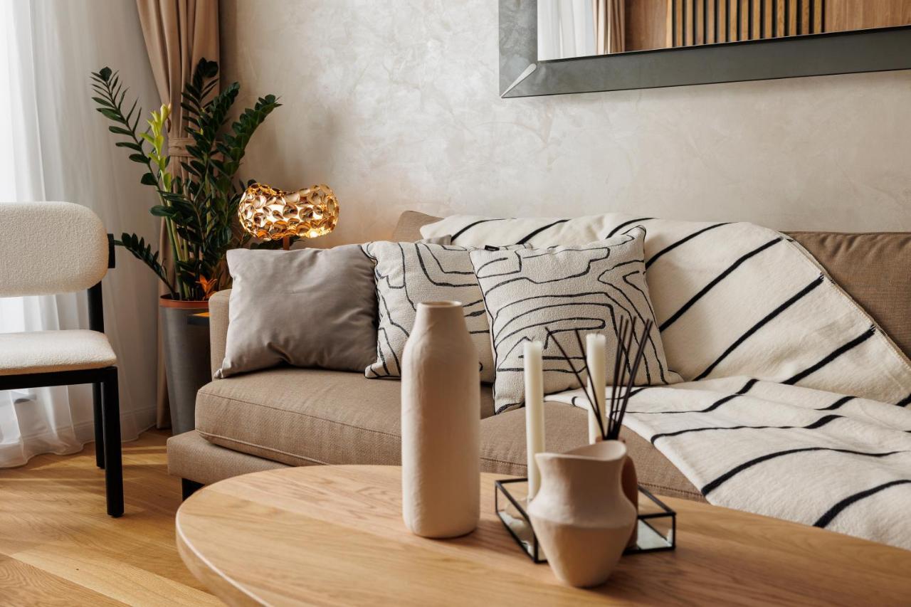 Pure Living Apartment W. Private Parking 布拉索夫 外观 照片
