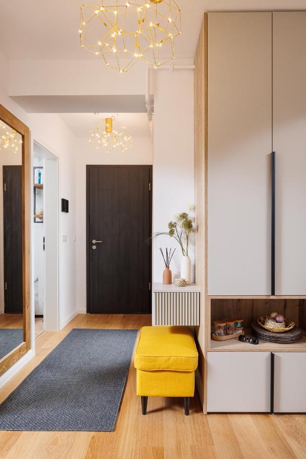 Pure Living Apartment W. Private Parking 布拉索夫 外观 照片