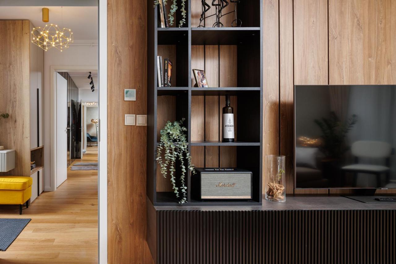 Pure Living Apartment W. Private Parking 布拉索夫 外观 照片