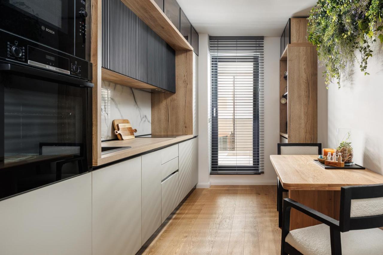 Pure Living Apartment W. Private Parking 布拉索夫 外观 照片